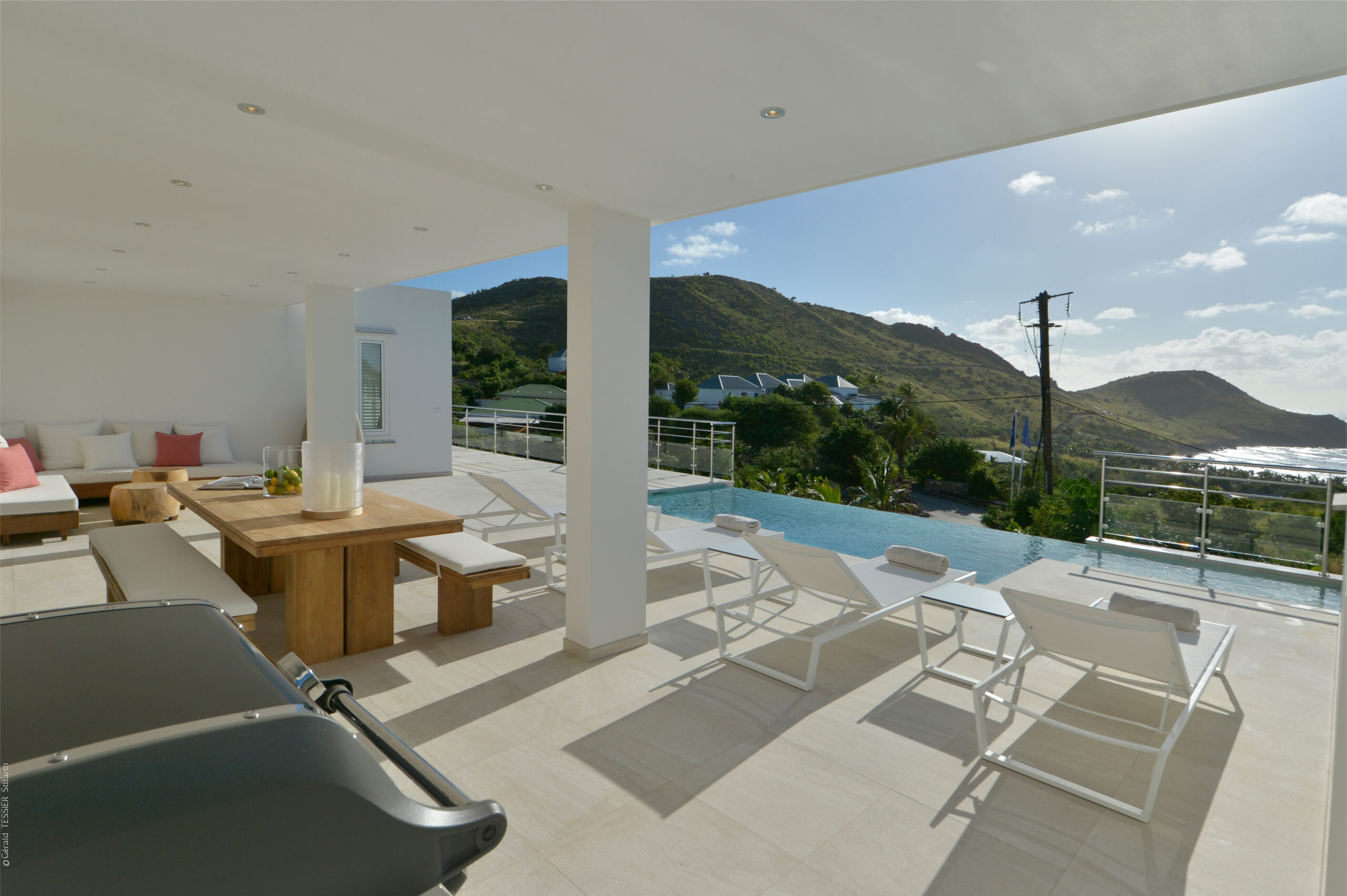 Quiet Caribbean living at the open space in St. Barts.