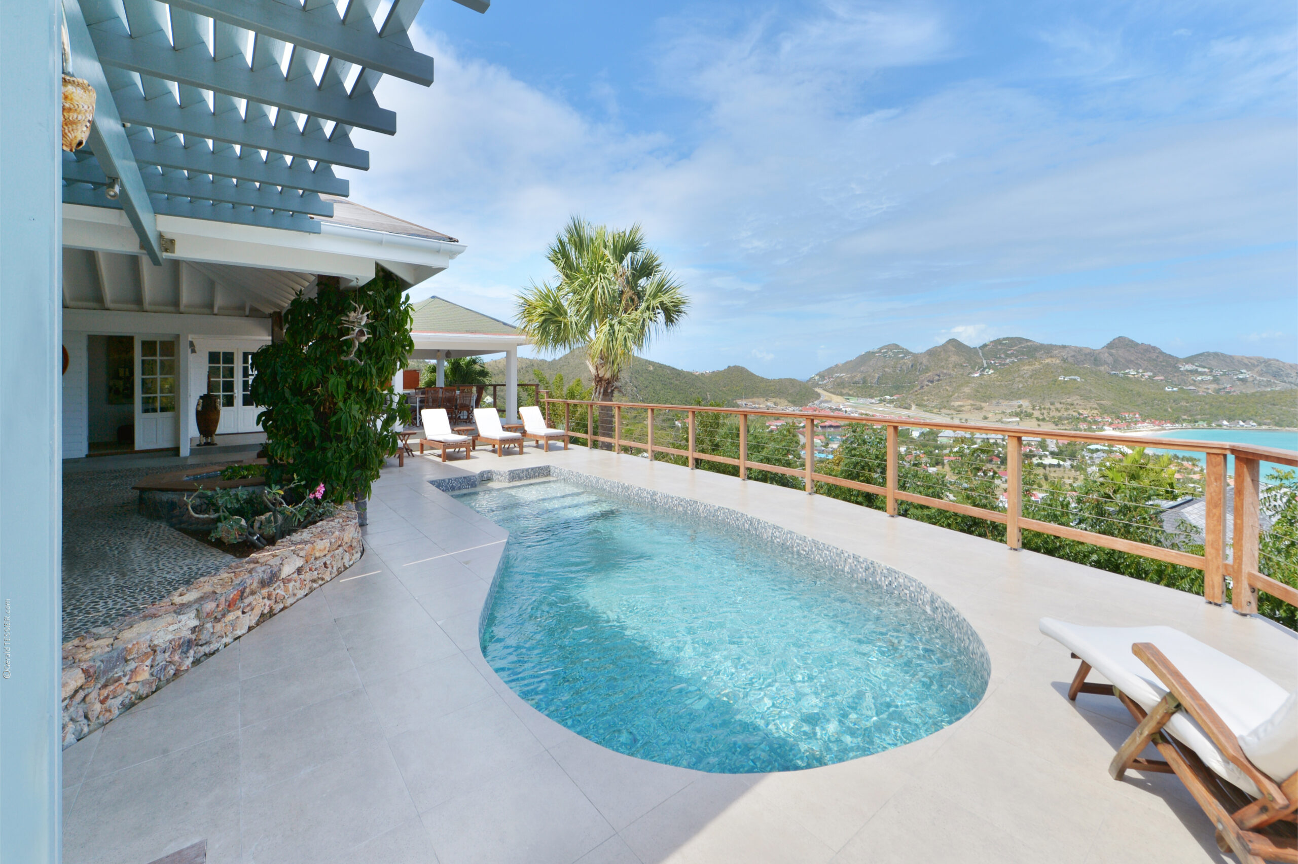 Hear - Sunrise in St. Jean, St. Barthélemy