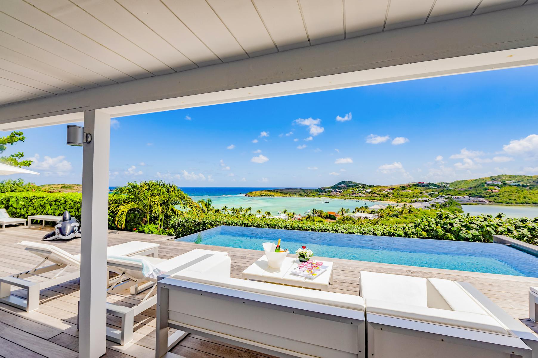 See - Summer Breeze in Grand Cul de Sac, St. Barthélemy