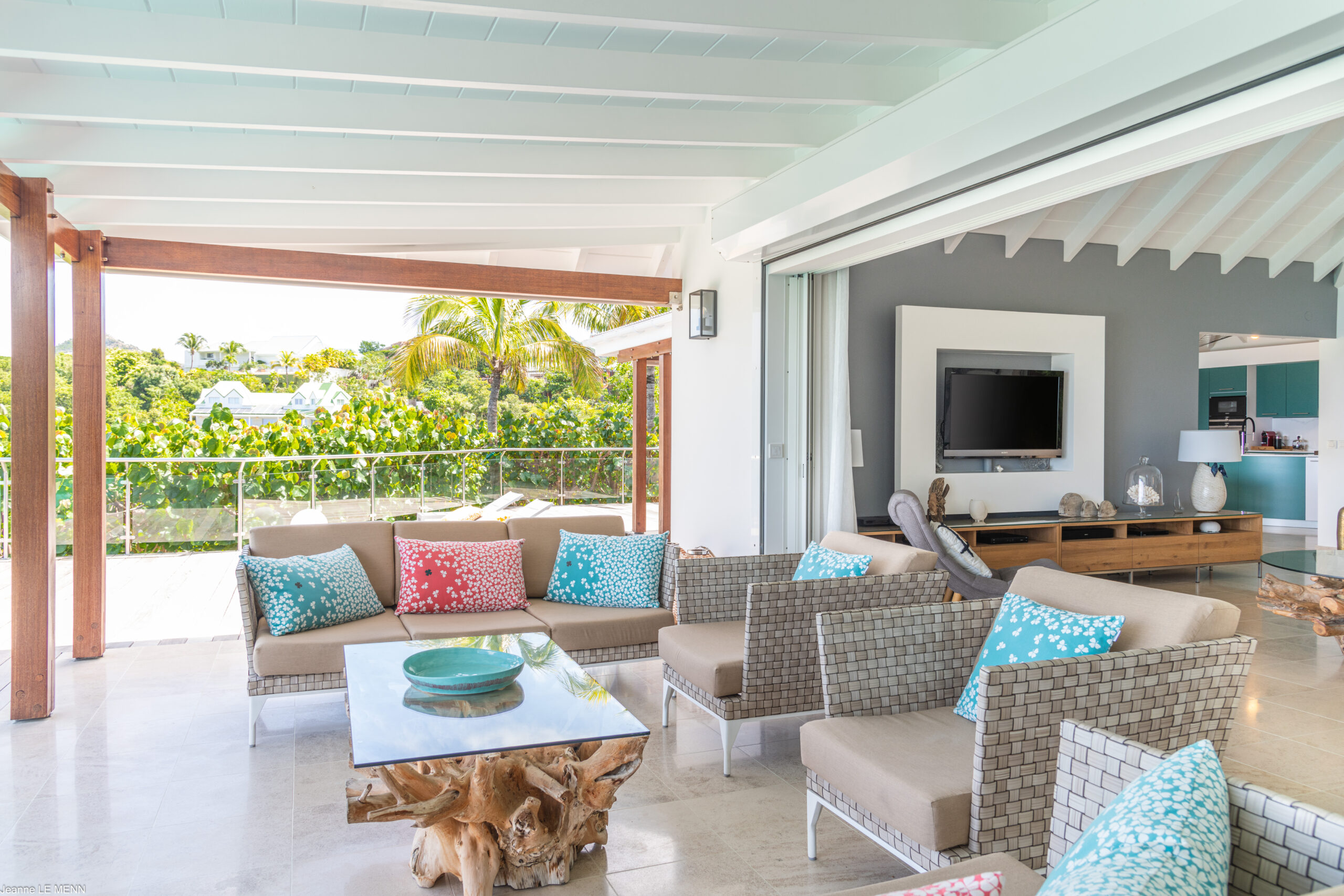 Sound - Isia in St. Jean, St. Barthélemy