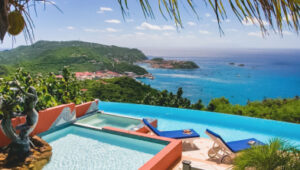 Infinity pool with overlooking the Caribbean Sea and Gustavia harbour