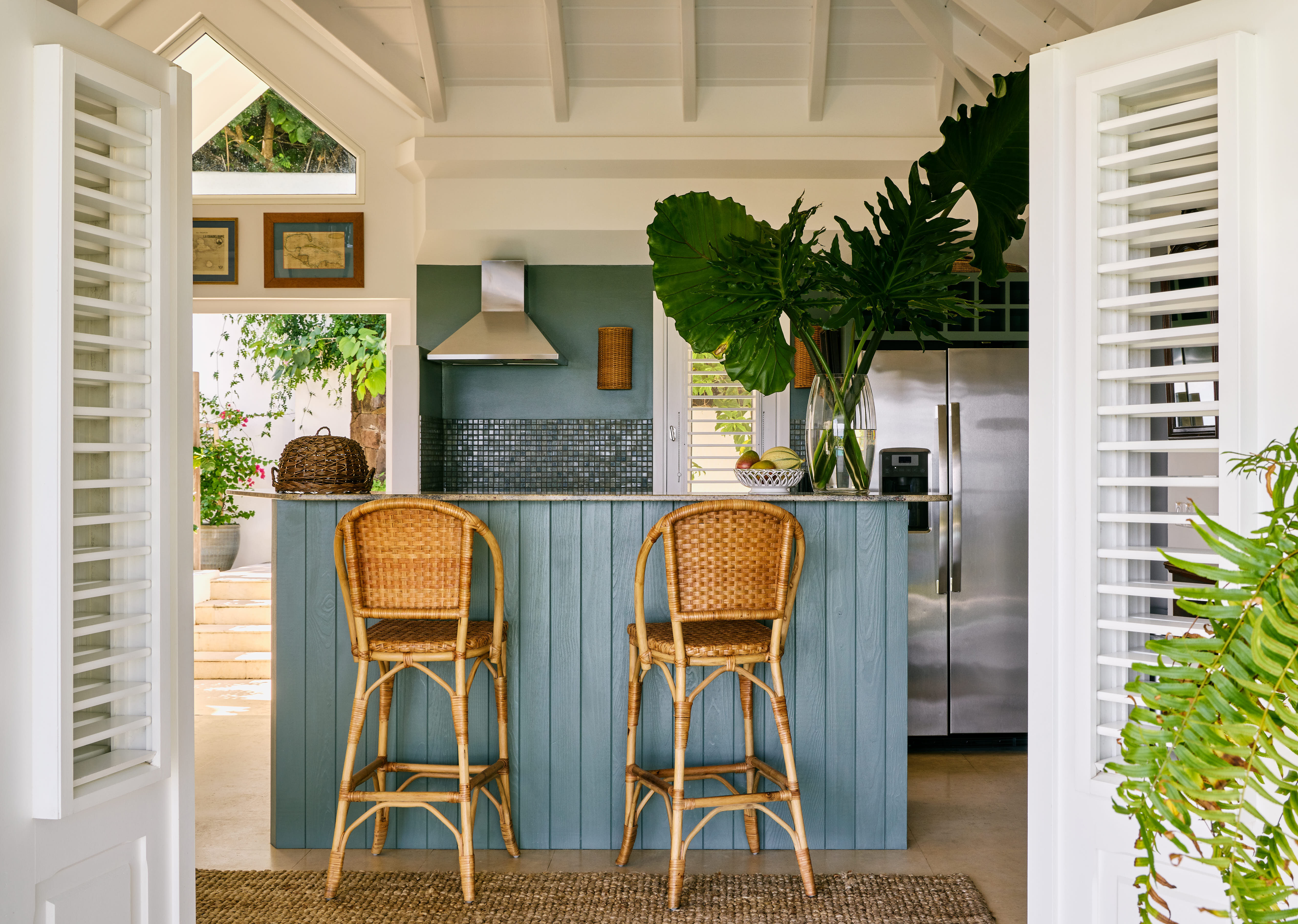 Taste - Mayflower in Marigot, St. Barthélemy