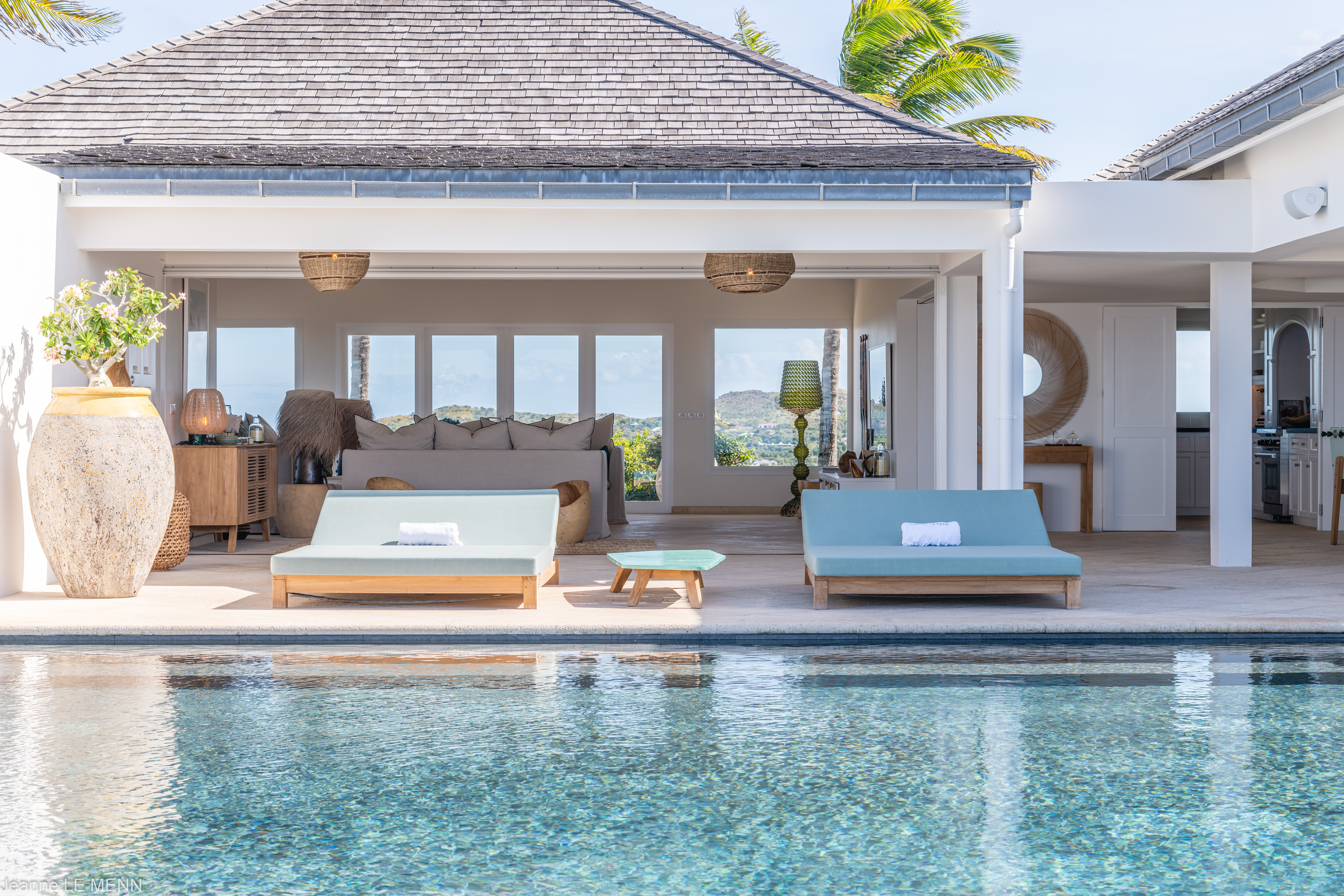 See - Poppy in Mont Jean, St. Barthélemy