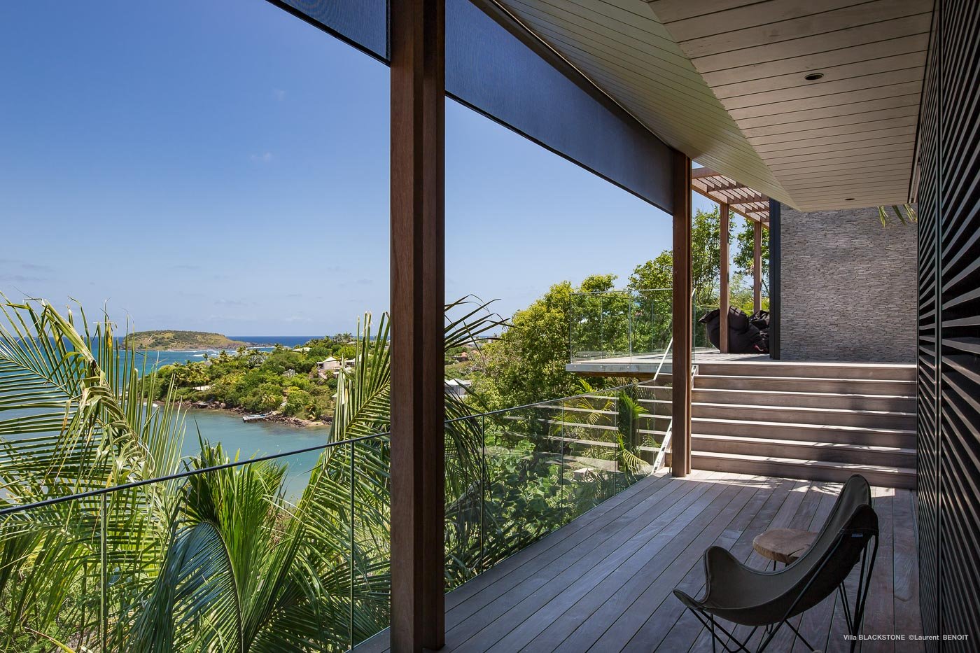 Smell - Blackstone in Marigot, St. Barthélemy