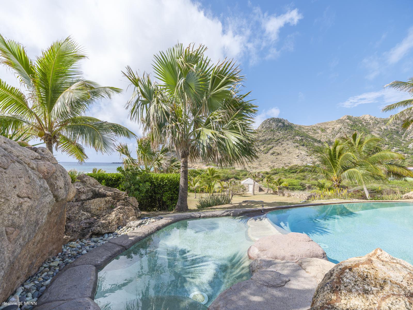 See - la Roche Dans L’Eau in Grand Fond, St. Barthélemy
