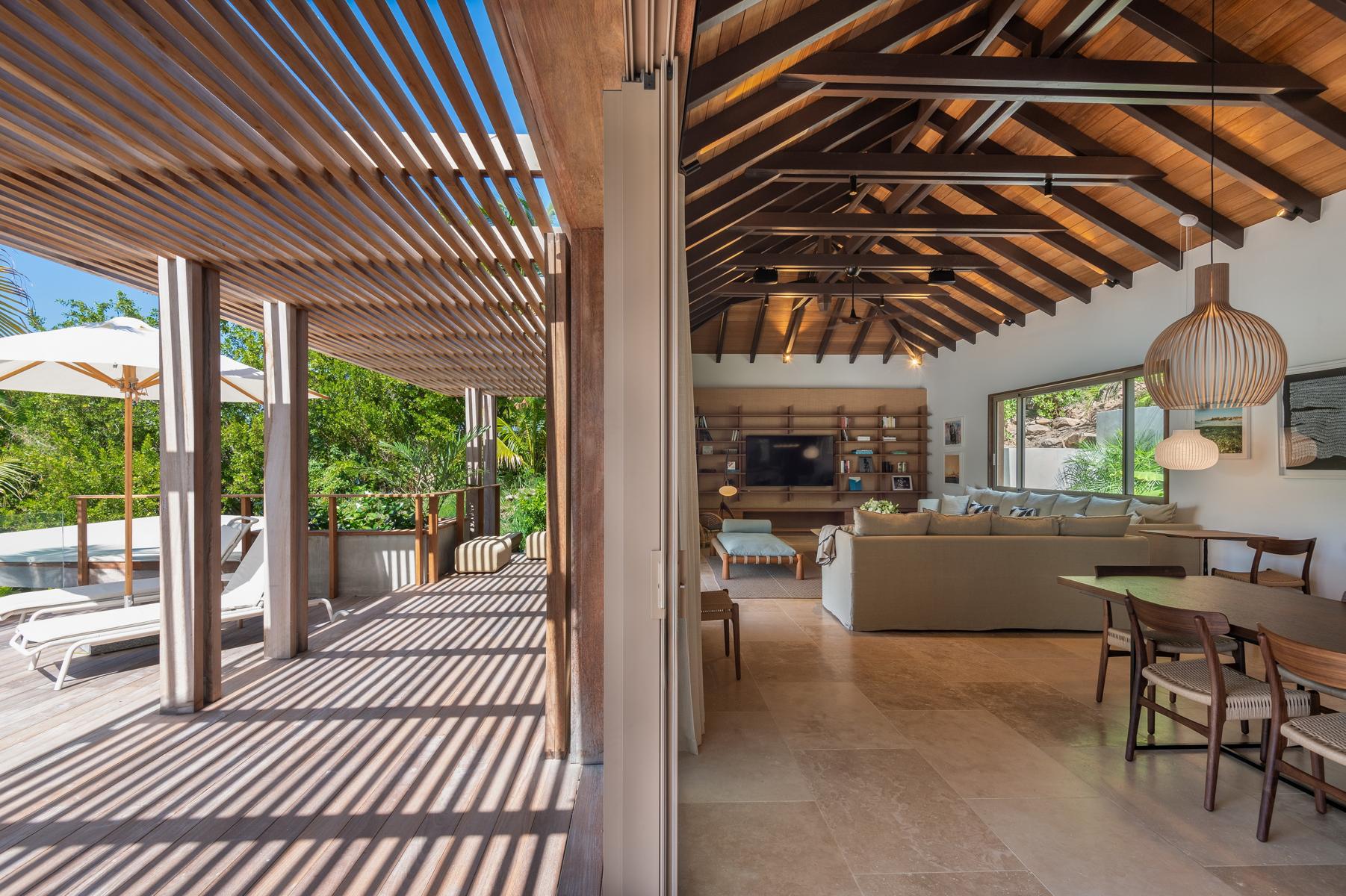 Feel - Linda in Marigot, St. Barthélemy