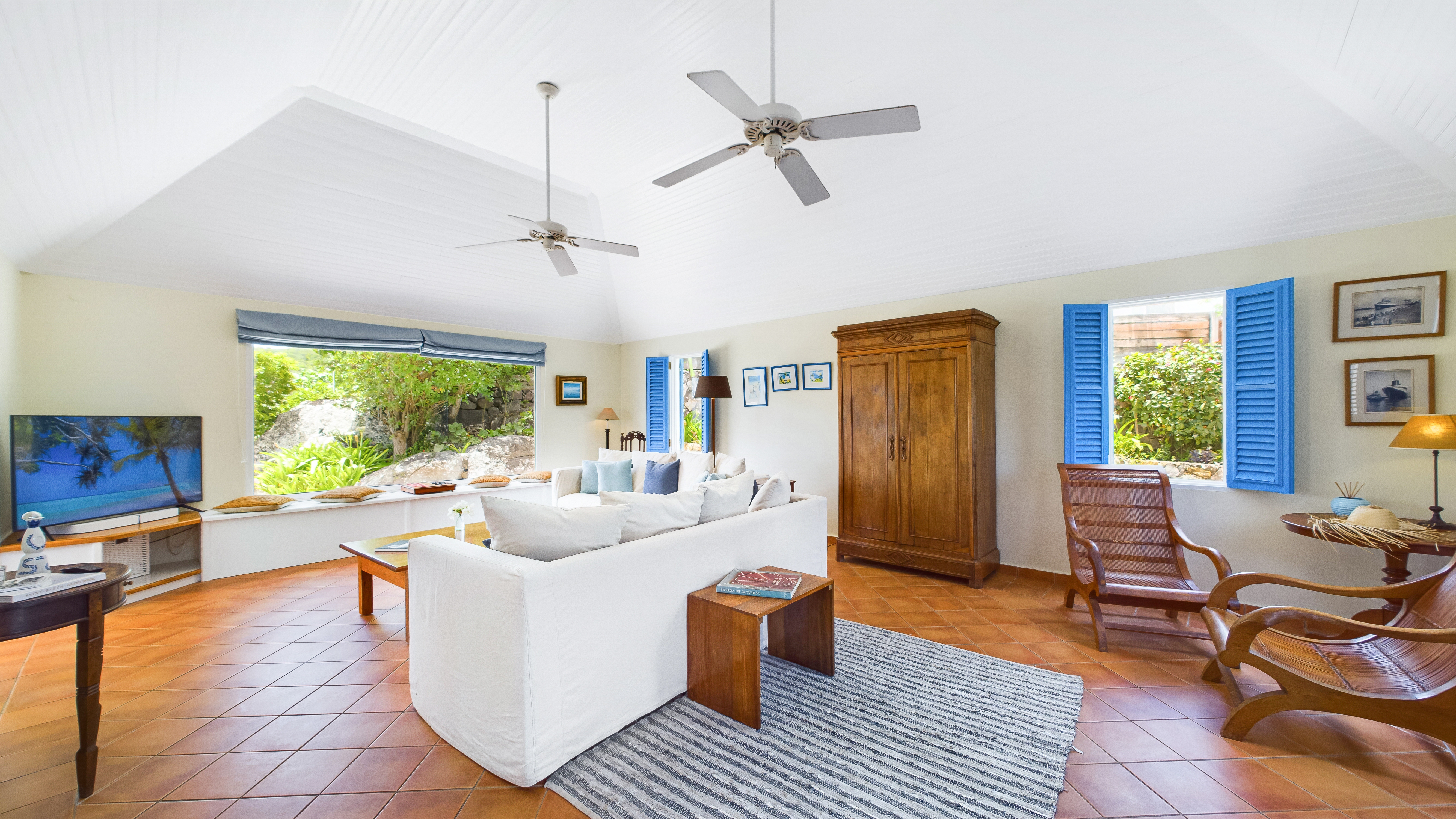 Feel - Boa in Marigot, St. Barthélemy