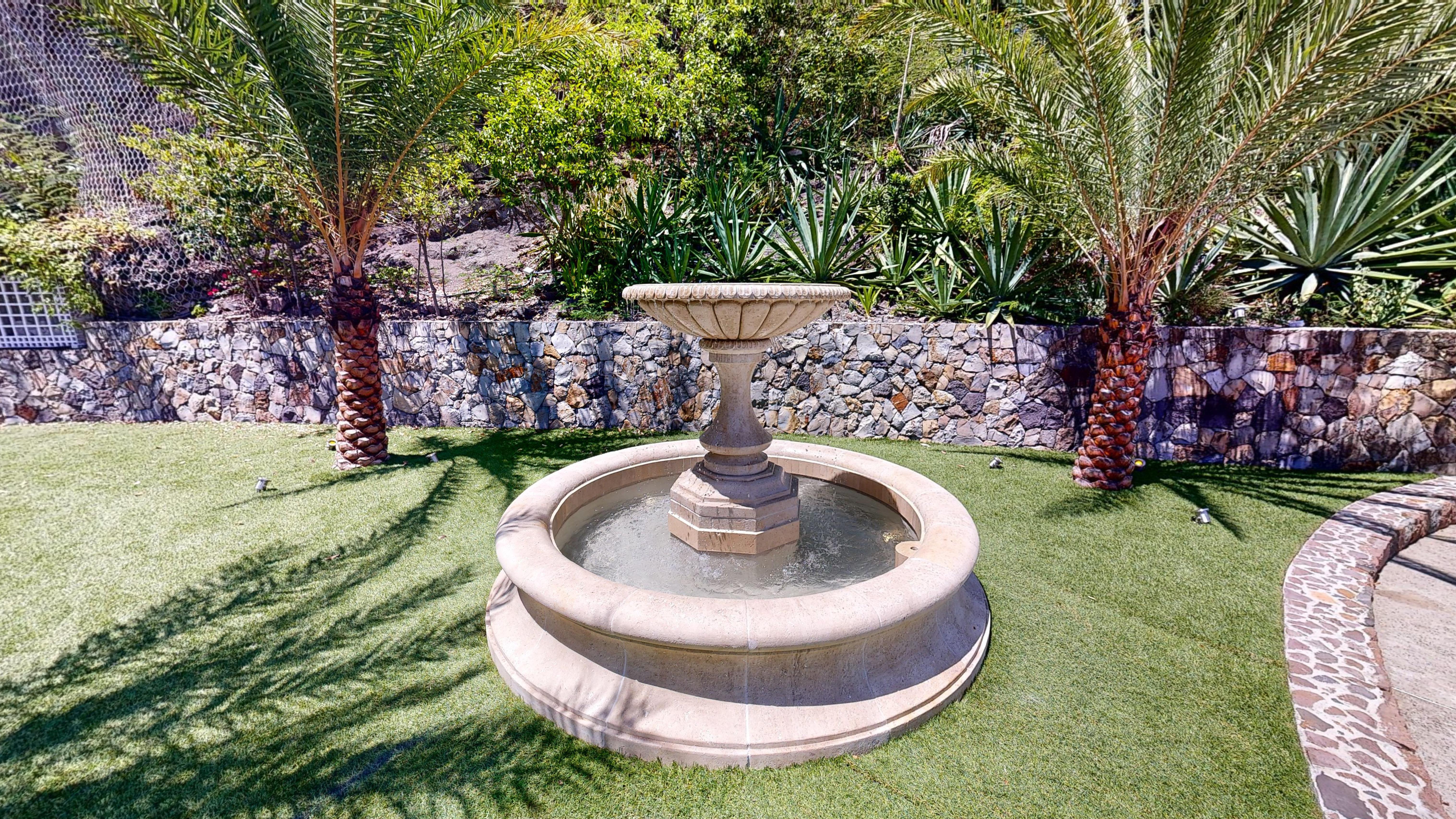 See - Mustique in Marigot, St. Barthélemy