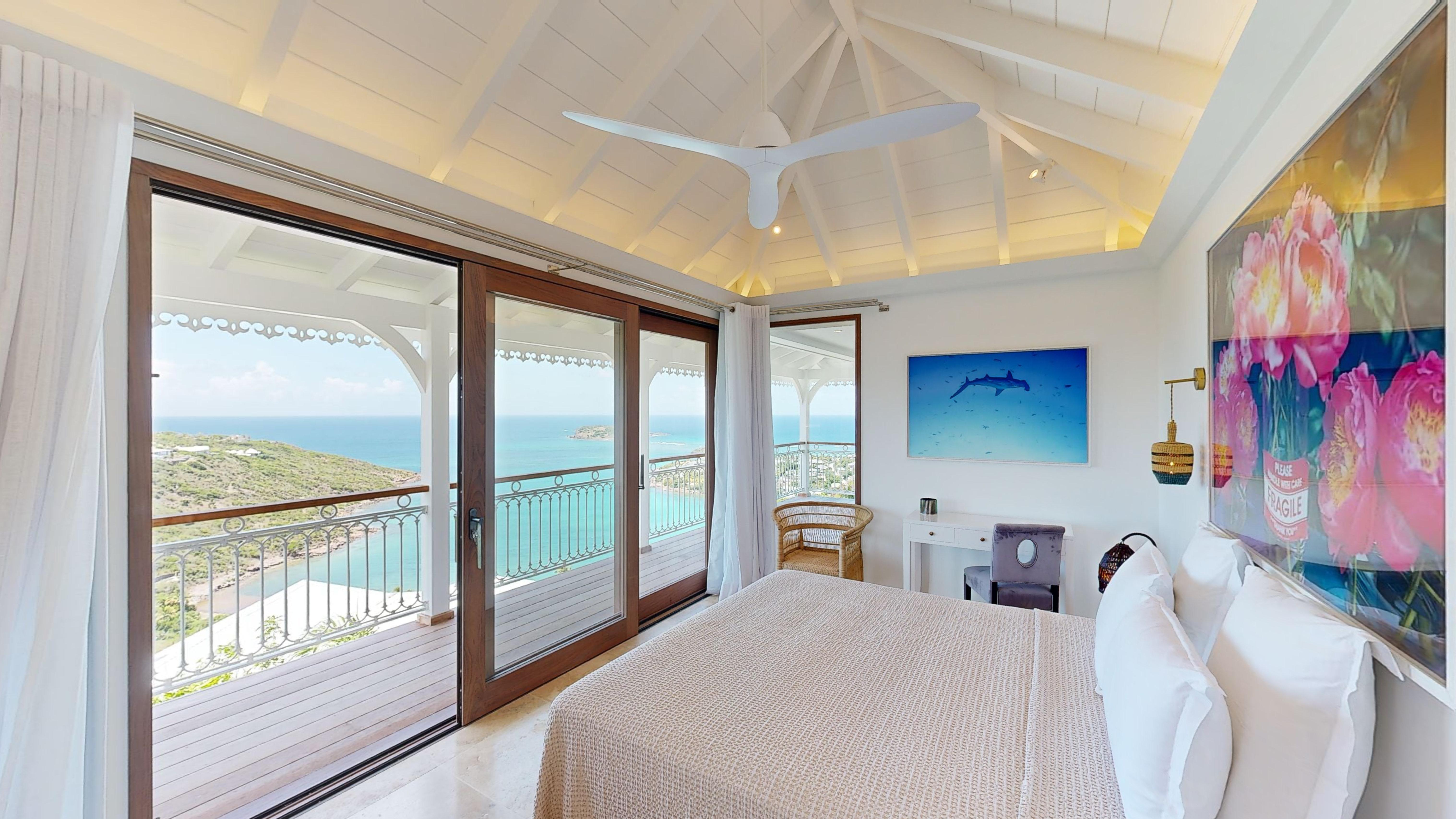 Feel - Mustique in Marigot, St. Barthélemy