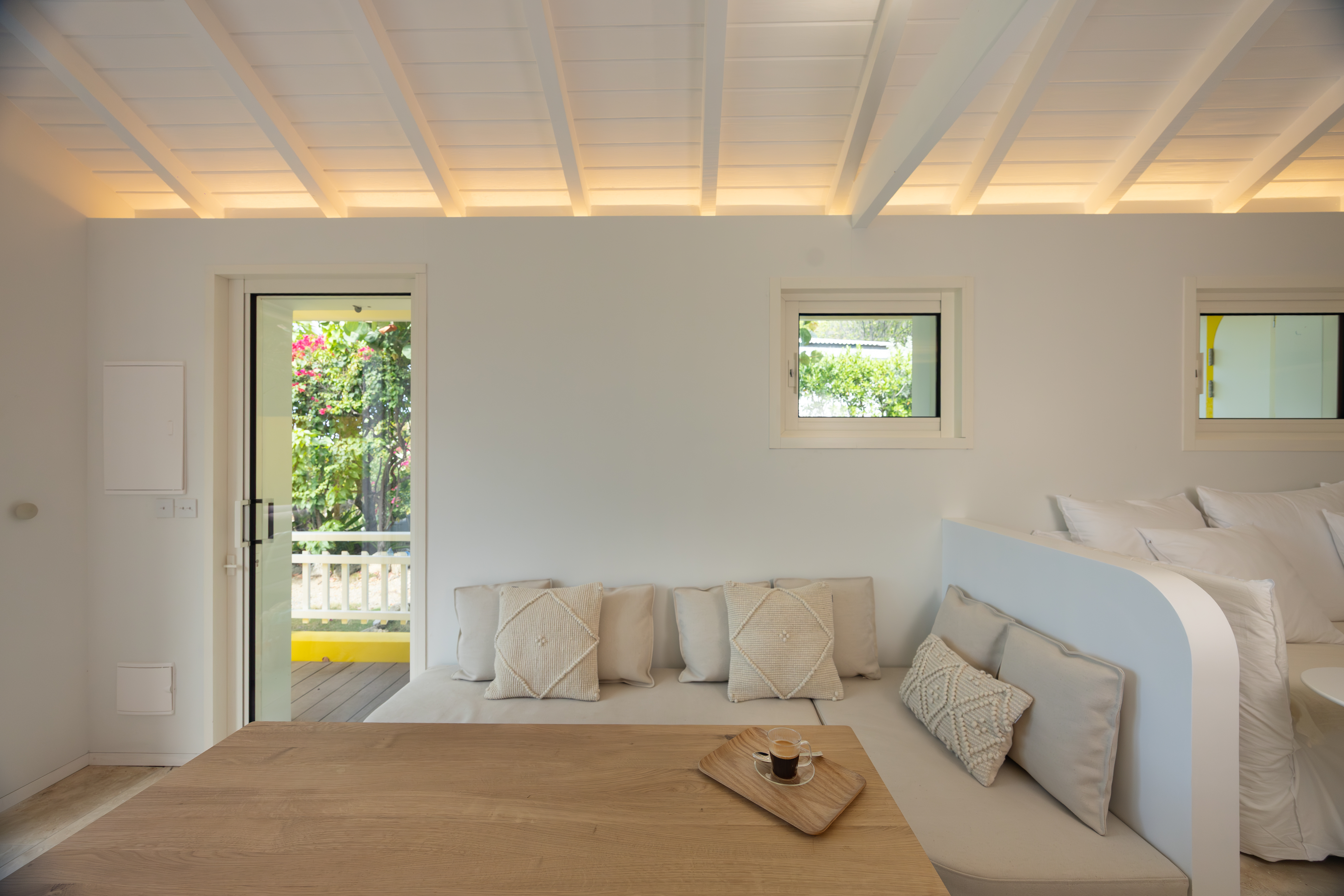 Smell - The Yellow Hut in Anse des Lézards, St. Barthélemy