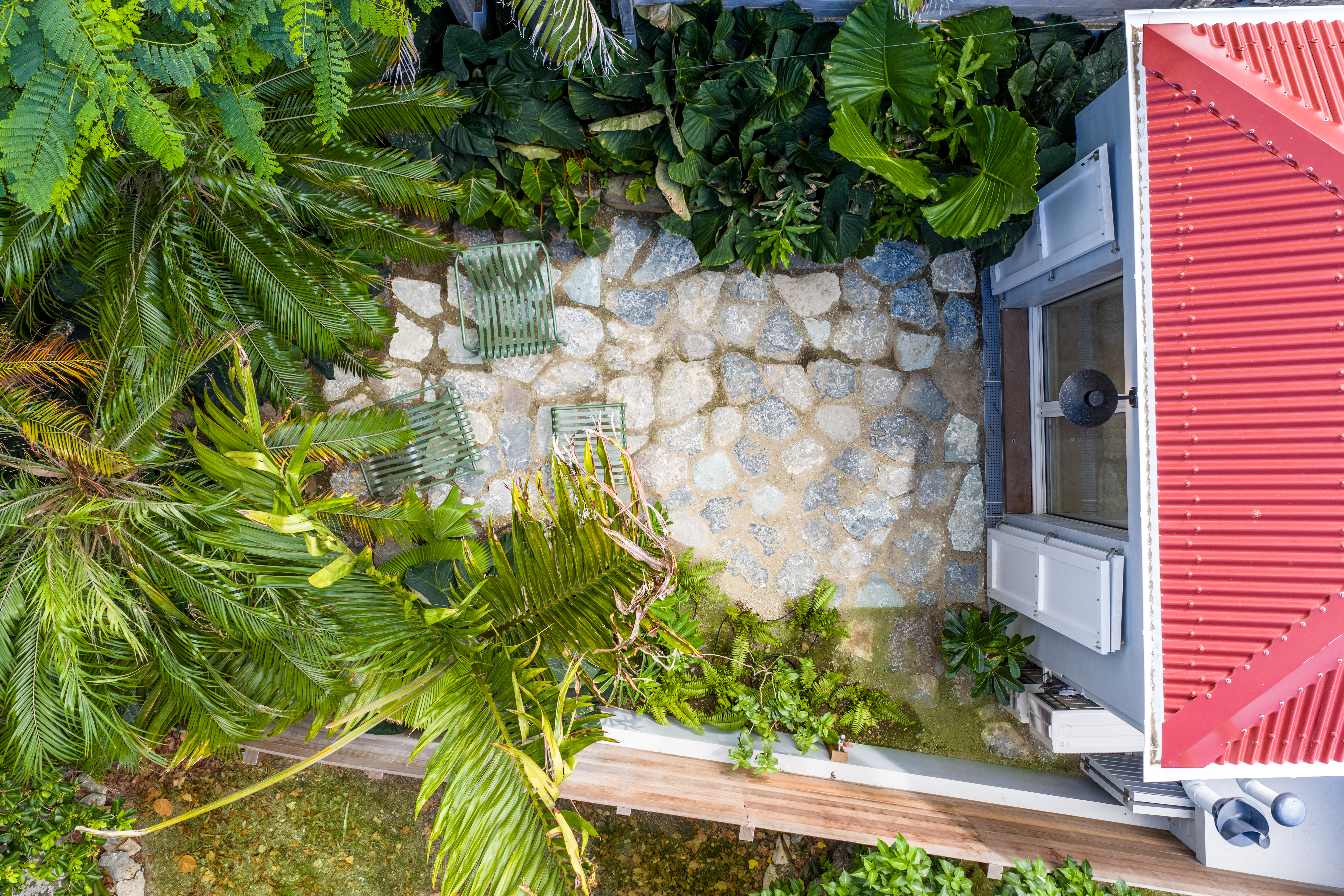 Hear - The Yellow Hut in Anse des Lézards, St. Barthélemy